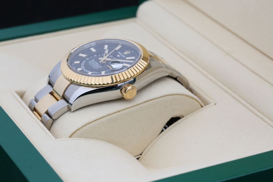 Rolex Sky-Dweller 326933 Image 6